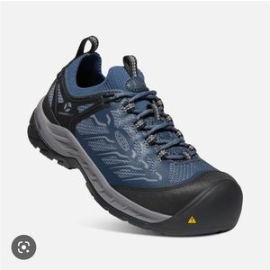 Women’s Keen steel-toe Flint II Sport, size 9.5W